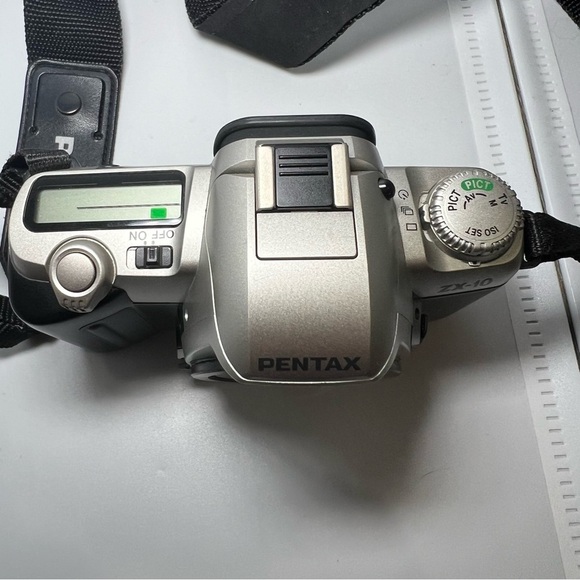 VINTAGE Pentax ZX-10 35mm SLR Film Camera With 28-80mm Lenses Untested - Picture 3 of 10